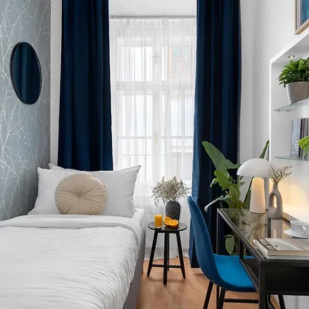 Enjoy Downtown Boutique #12 By Goodnite Cz 公寓