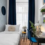 Enjoy Downtown Boutique #12 By Goodnite Cz 아파트