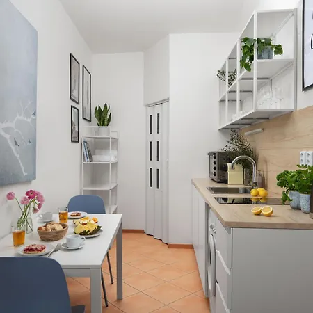 Apartment Enjoy Downtown Boutique #12 By Goodnite Cz *