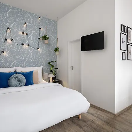 Enjoy Downtown Boutique #12 By Goodnite Cz Lägenhet *