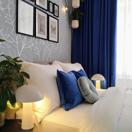 Enjoy Downtown Boutique #12 By Goodnite Cz Apartment *