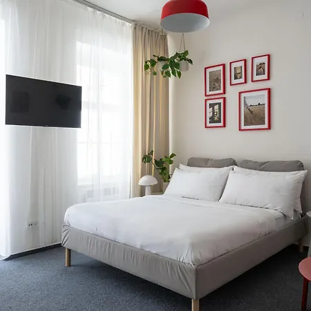 Enjoy Downtown Boutique #12 By Goodnite Cz Appartamento