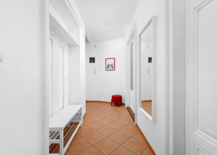 Enjoy Downtown Boutique #12 By Goodnite Cz Apartment