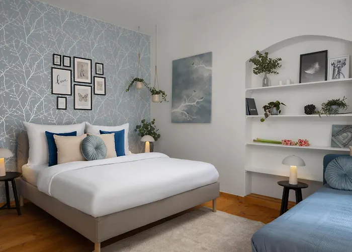 Enjoy Downtown Boutique #12 By Goodnite Cz * Brno