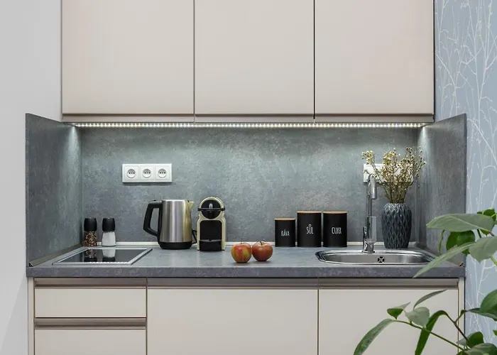 Enjoy Downtown Boutique #12 By Goodnite Cz Apartment *